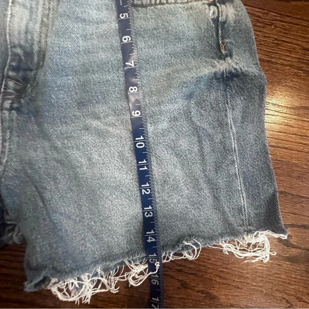 Zara 90’s Denim Bermuda Shorts size 6. Bloggers Favorite  1230 - Picture 10 of 12